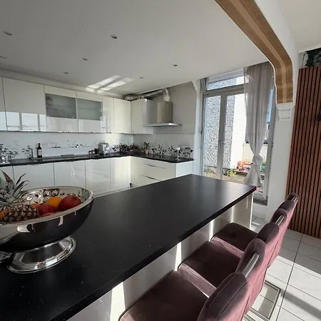 Exklusives Penthouse Duesseldorf 180qm Panorama Sauna Fitness Naehe Duesseldorf Messe Airport Ideal Fuer Gruppen, Shootings, Content Creator