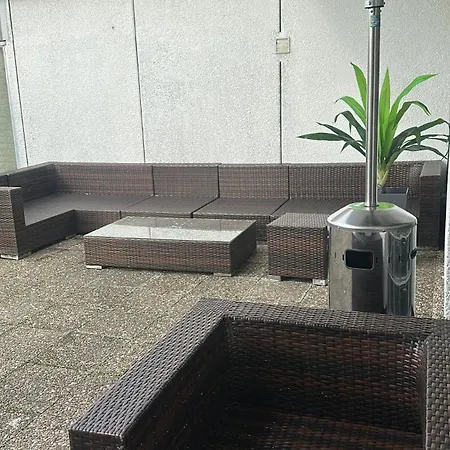Exklusives Penthouse Duesseldorf 180qm Panorama Sauna Fitness Naehe Duesseldorf Messe Airport Ideal Fuer Gruppen, Shootings, Content Creator * ניאוס