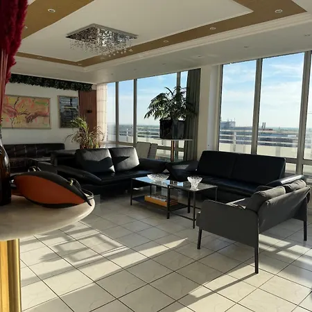 Exklusives Penthouse Duesseldorf 180qm Panorama Sauna Fitness Naehe Duesseldorf Messe Airport Ideal Fuer Gruppen, Shootings, Content Creator *